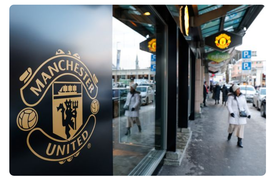 Manchester United set up shop with luxury lounge in Swiss Alps