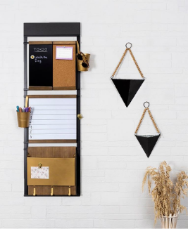 THE TAYLOR WALL ORGANIZER